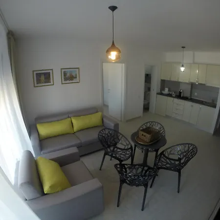 Desilva Apartment Mamaia * Mamaia